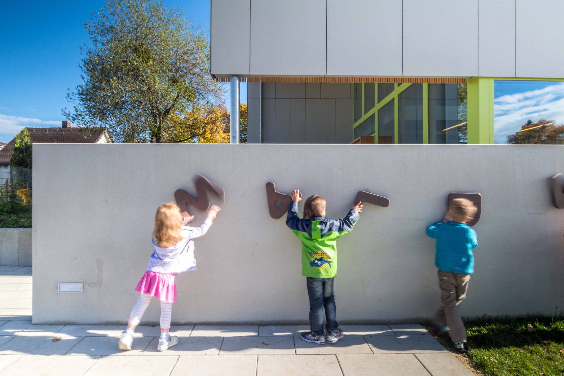 Häuser für Kinder in Systembauweise